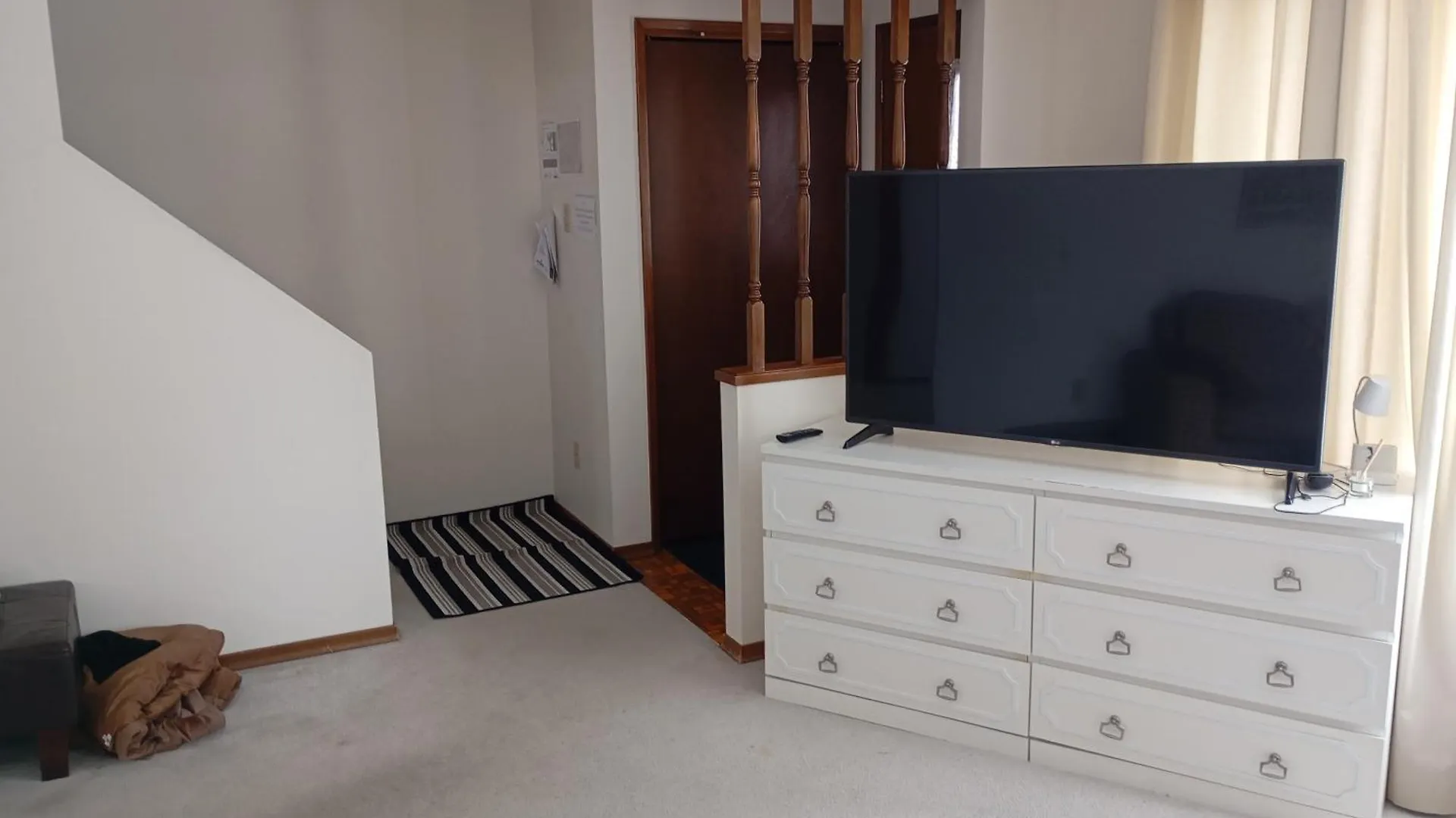 Cozy 3-Bed Home In Winnipeg Apartment